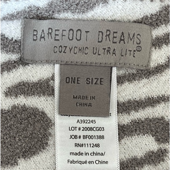 Barefoot Dreams Cozy Chic Ultra lite poncho one size asymmetrical super soft - Picture 5 of 12
